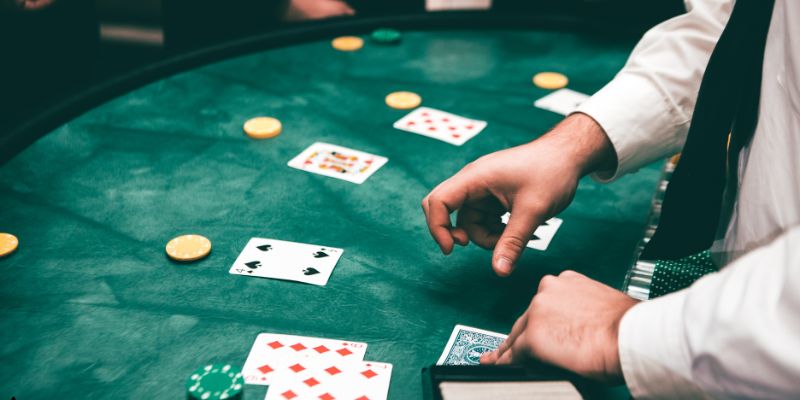 Hiểu rõ cách thức khi chơi Poker